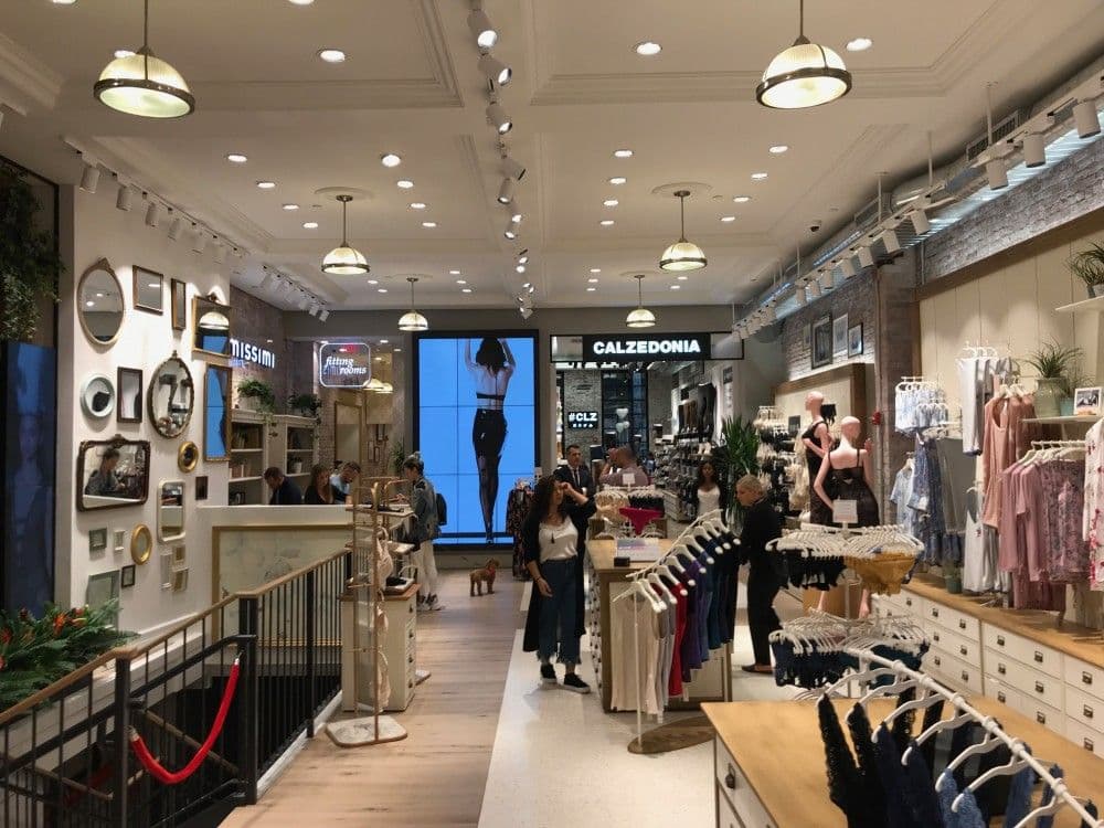 Calzedonia Shopping Floor